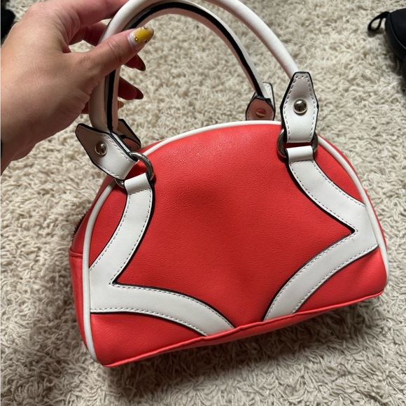 Small, reddish, handbag - Picture 4 of 4